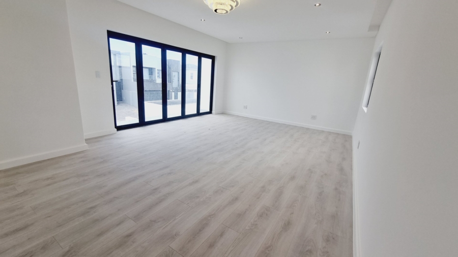 4 Bedroom Property for Sale in Sandown Western Cape